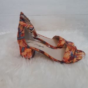Free people chunky heel sandals sz 5.5 36